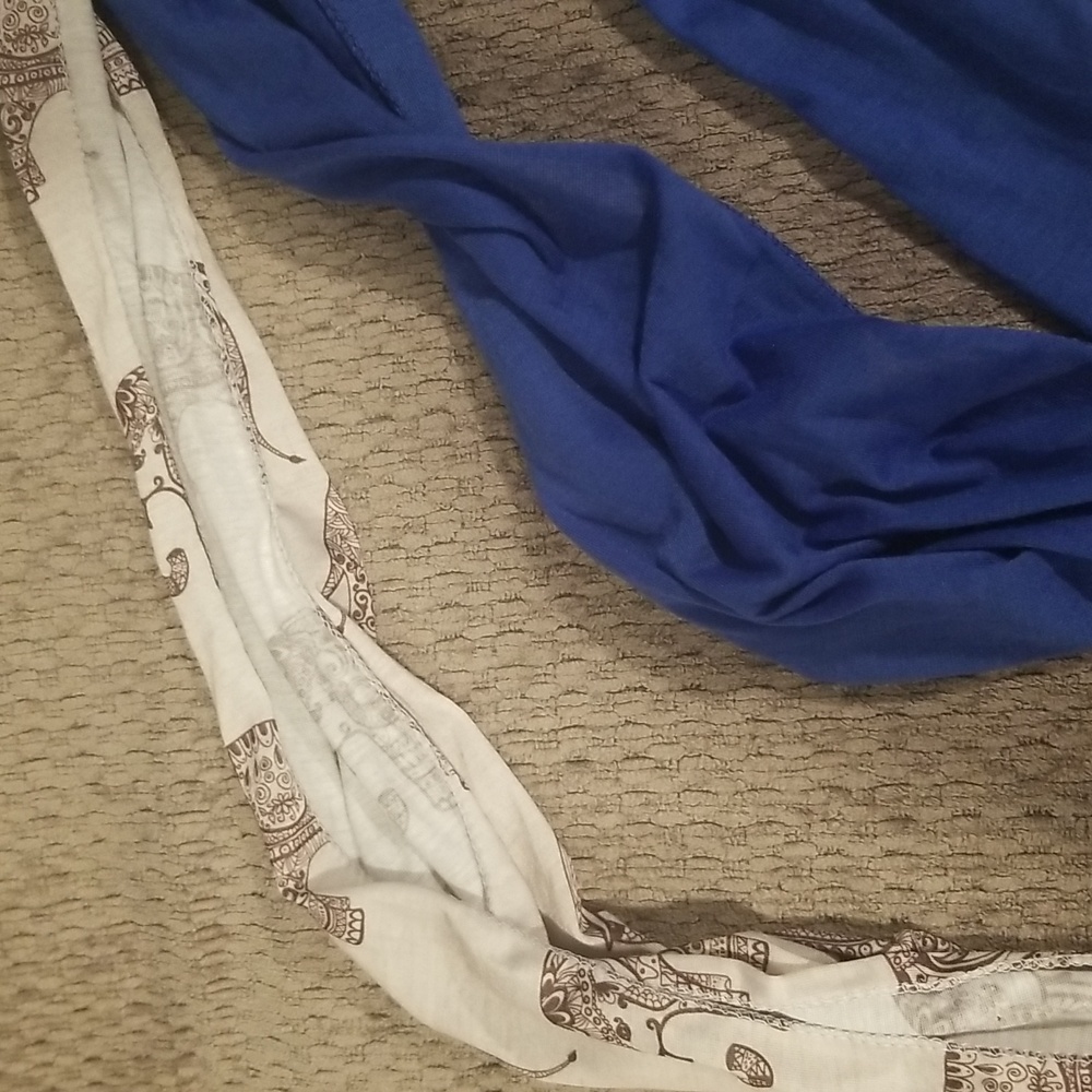 Elephant Infinity Scarf - Picture 4 of 5